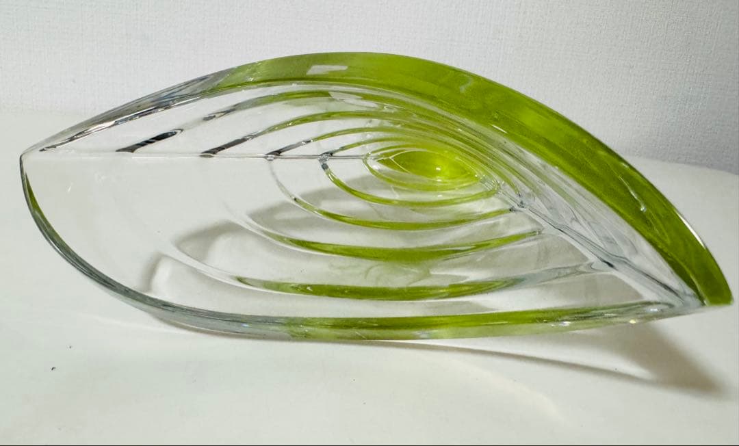 Baccarat バカラ クリスタル ウェーブグリーン ベース 花瓶ガラス