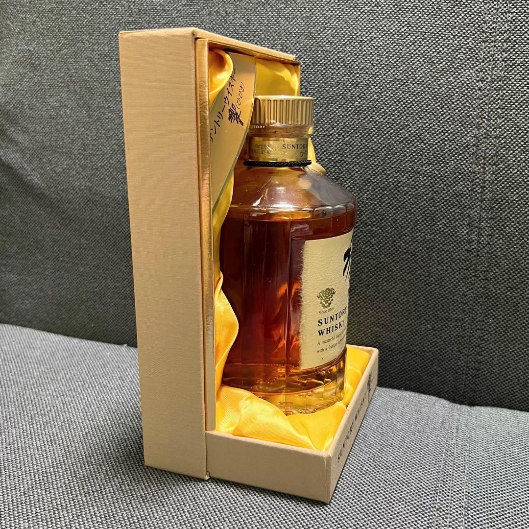 【未開栓・希少】サントリー響 旧 裏ゴールドラベル金キャップ（750ml木箱入）