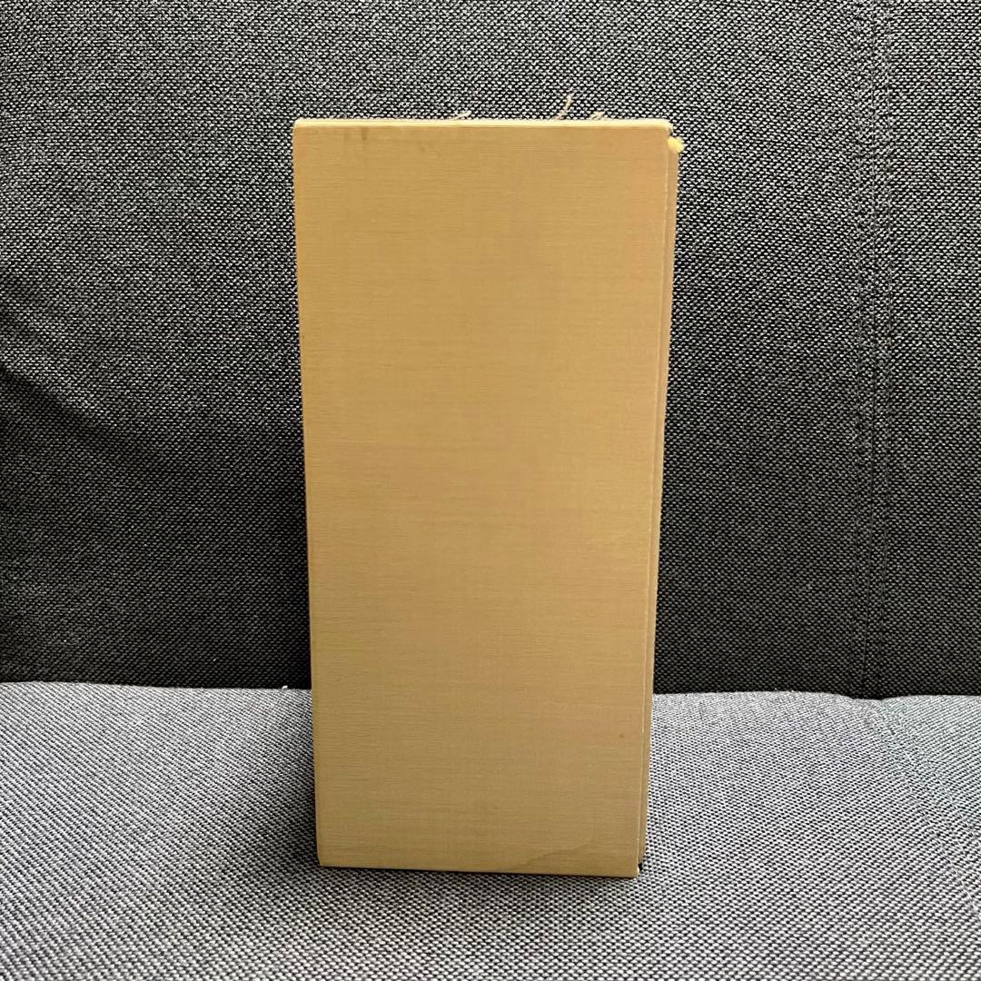 【未開栓・希少】サントリー響 旧 裏ゴールドラベル金キャップ（750ml木箱入）