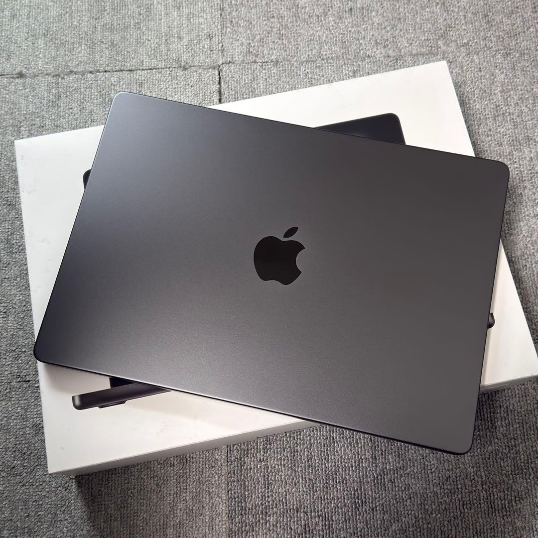 MacBook Pro 14インチ (M3 Pro) 18GB/512GB