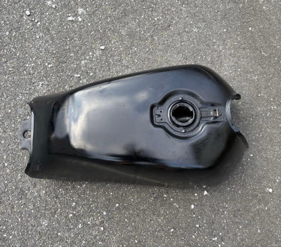 『激安』cb400n ガソリンタンク 穴あきなし　燃料漏れなし250 バブ　N用