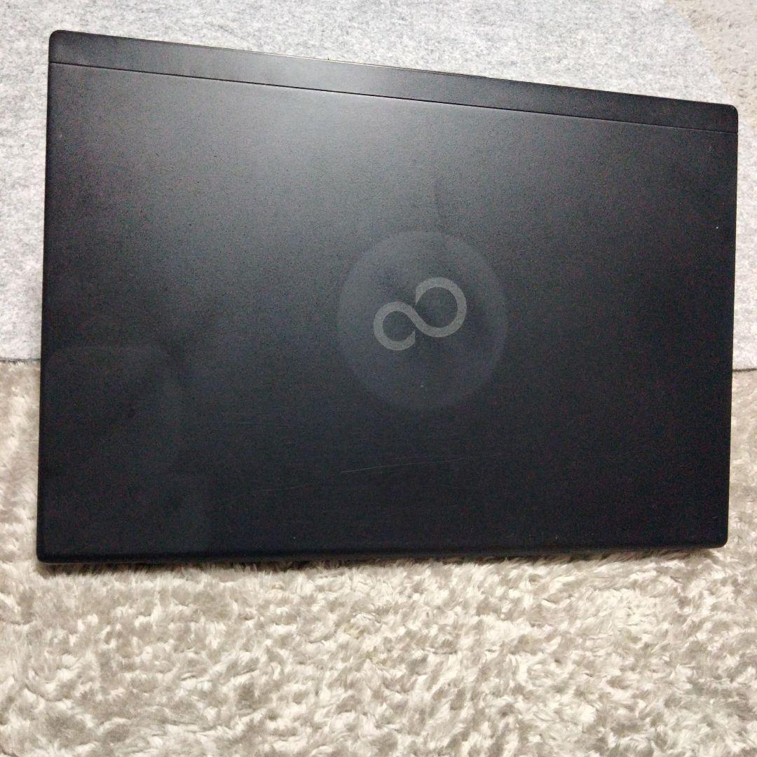 富士通U939/B (8世代i5/8GB/256GB カメラ・マイク非搭載)