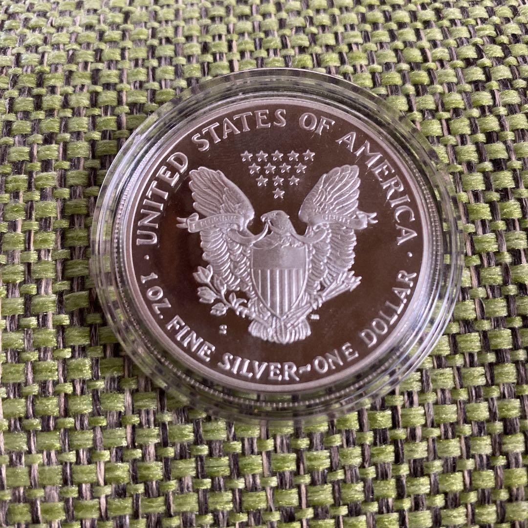 アメリカンイーグル1ドル銀貨