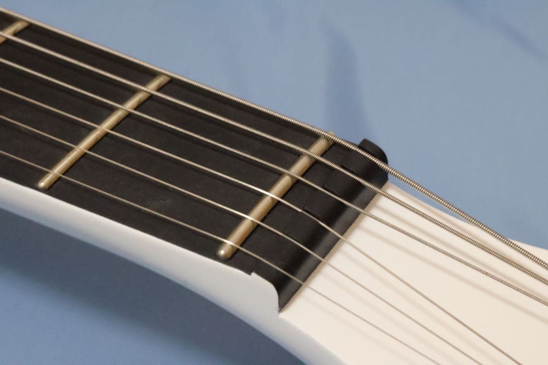 ENYA Nova Go Sonic スマートエレキギター　ホワイト