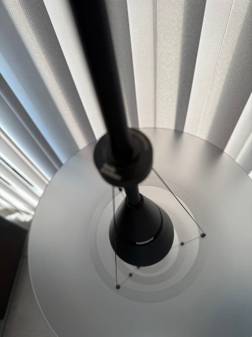 louis poulsen ペンダイトライト　黒