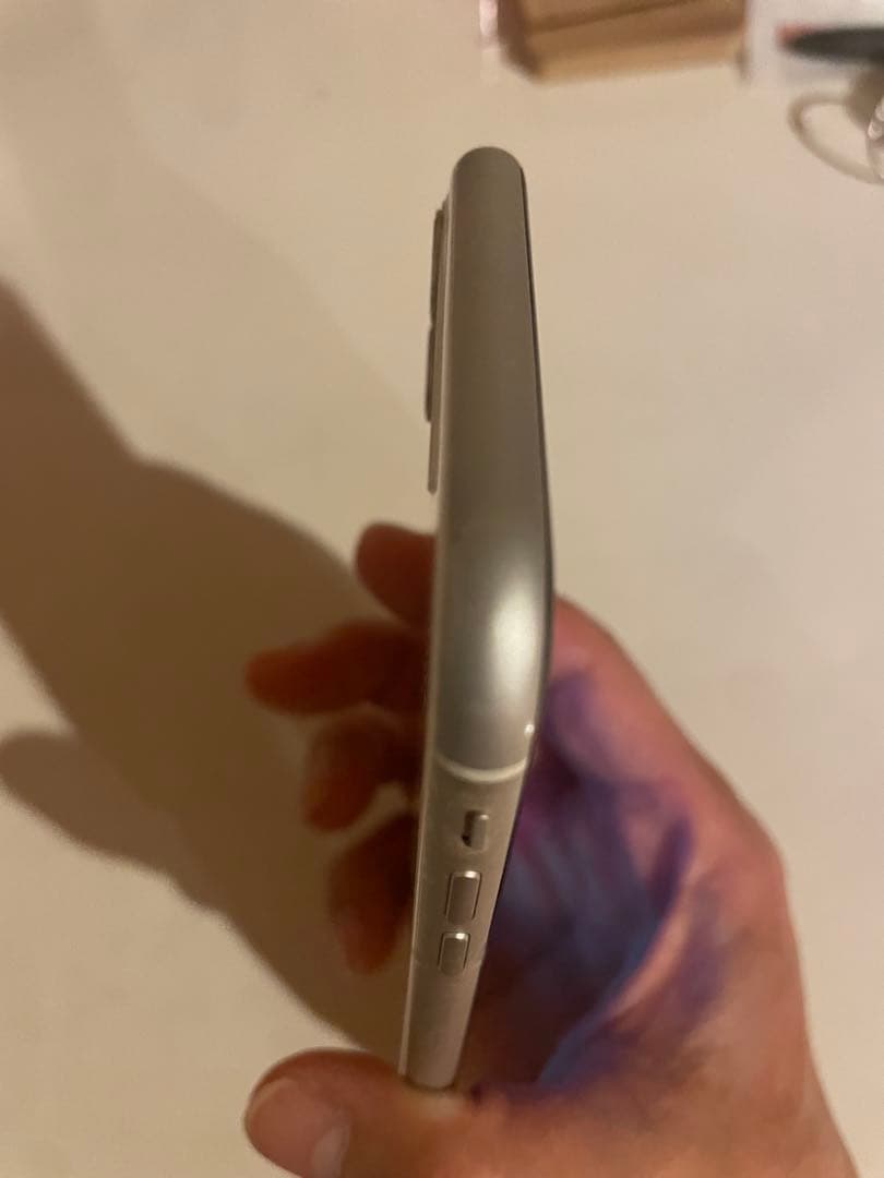 iPhone 11 ホワイト 64GB