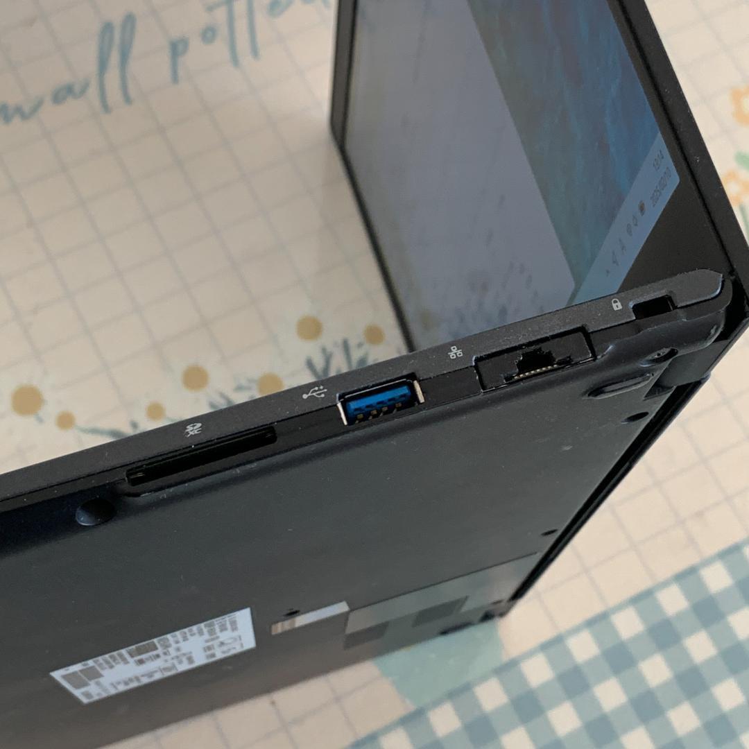 F08B【超軽量】富士通 フルHD/i5第7世代/12GB/SSD256GB v