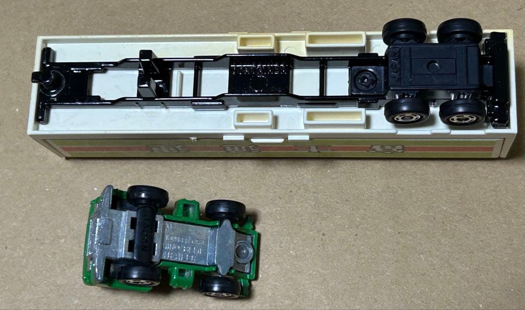 訳ありロングトミカ 日野 ウイングルーフトレーラー 富士通運