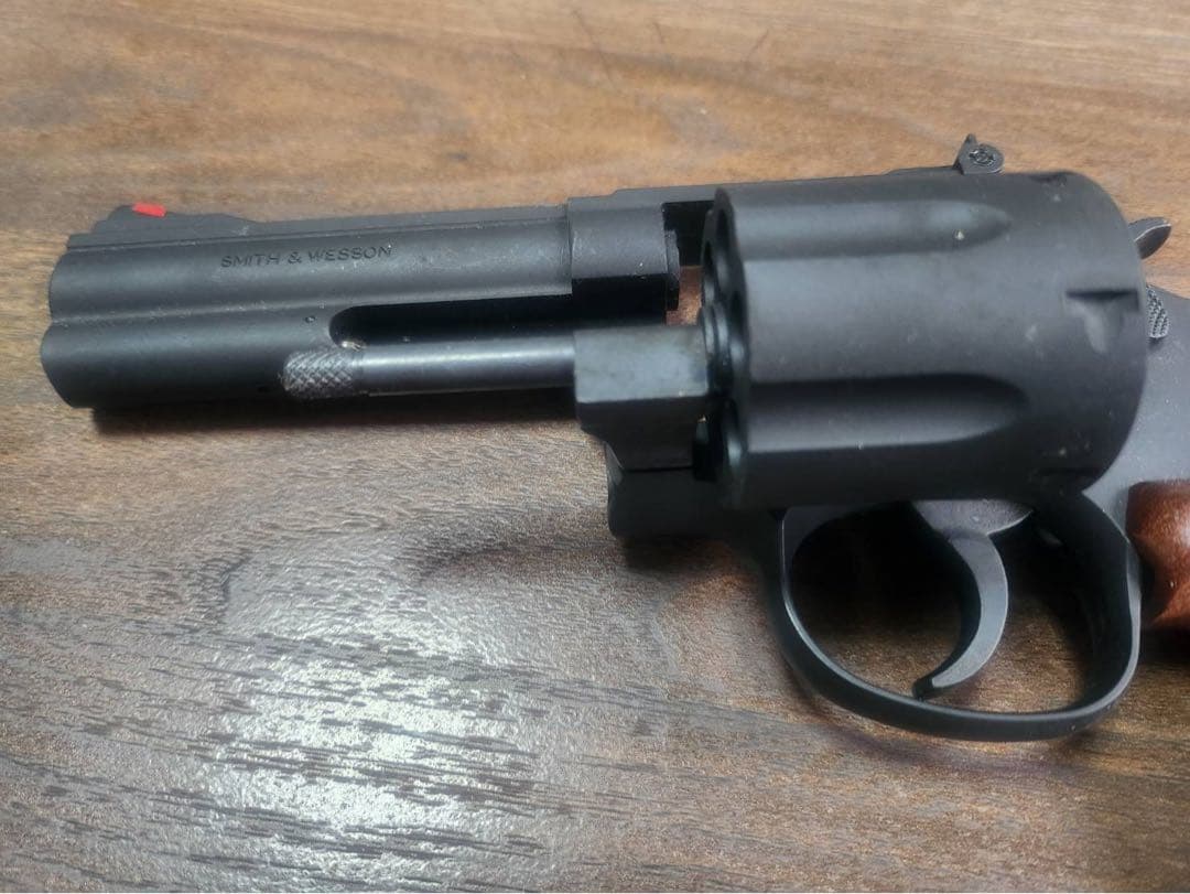 スミスアンドウェッソン 357マグナム
