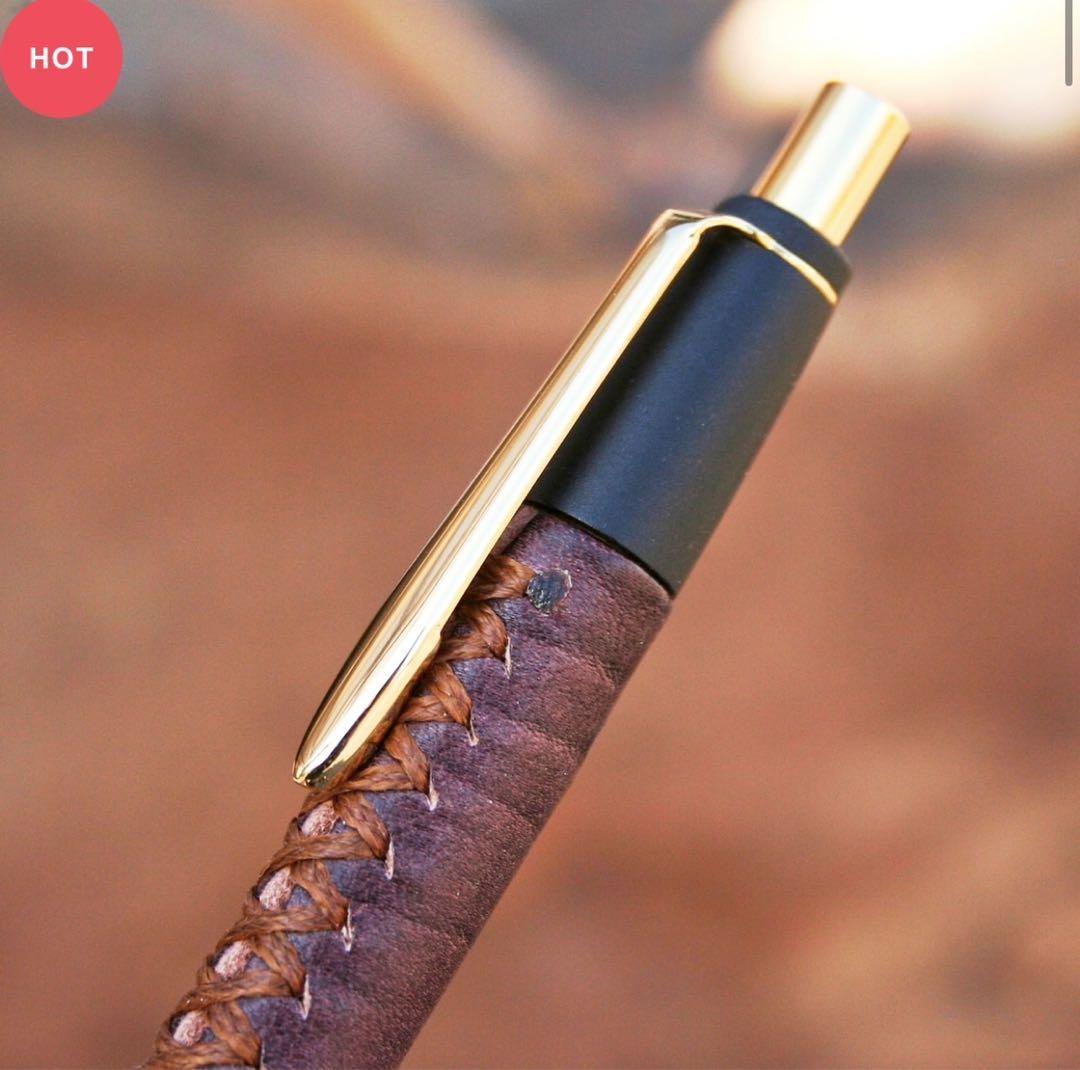 ★バレンタイン限定★ ワインレッド シックザール 革軸ペン 節目模様 0.5mm