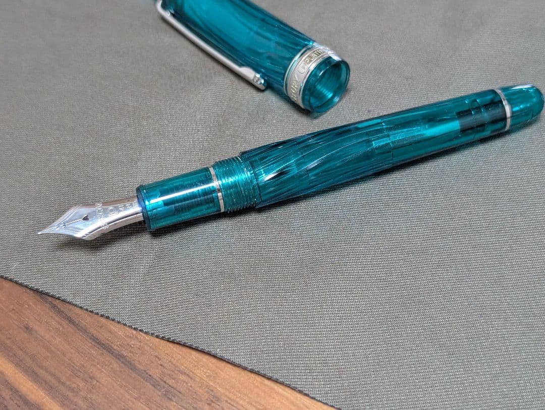 PLATINUM Century 万年筆　薫風　中字　M