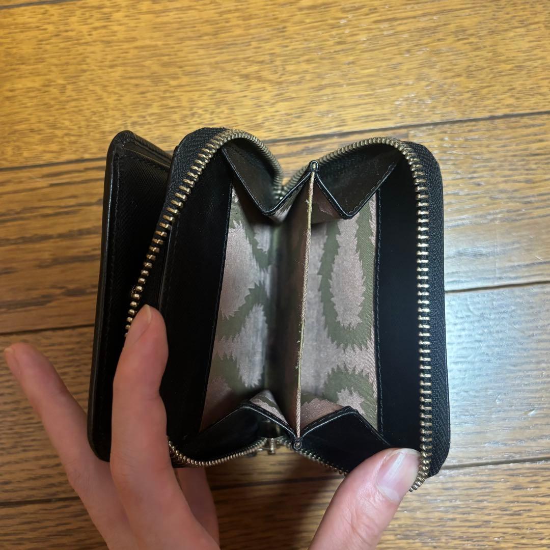 Vivienne Westwood ヴィヴィアンウエストウッド 二つ折り財布