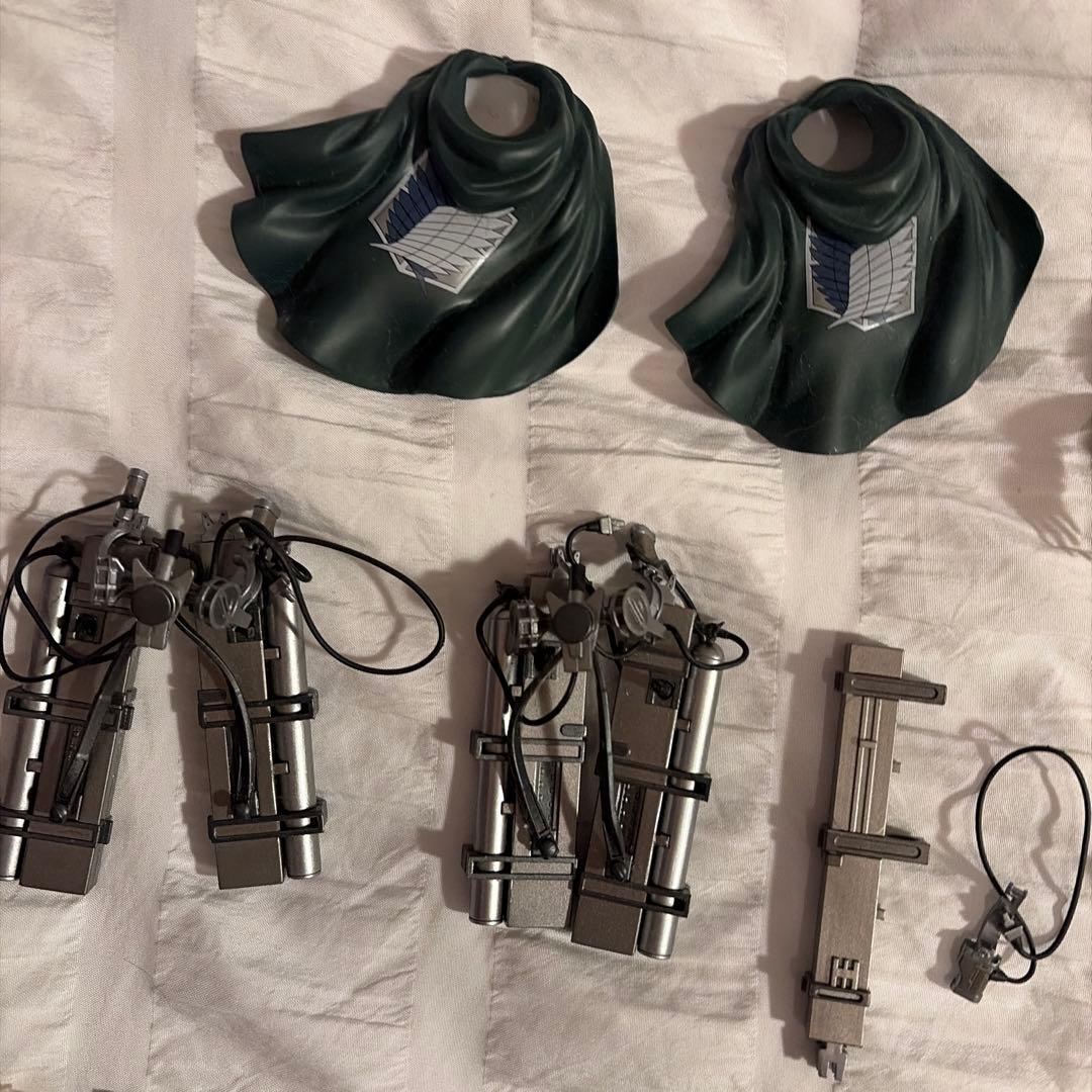 figma 進撃の巨人 フィギュア リヴァイ エレン 【箱無し】