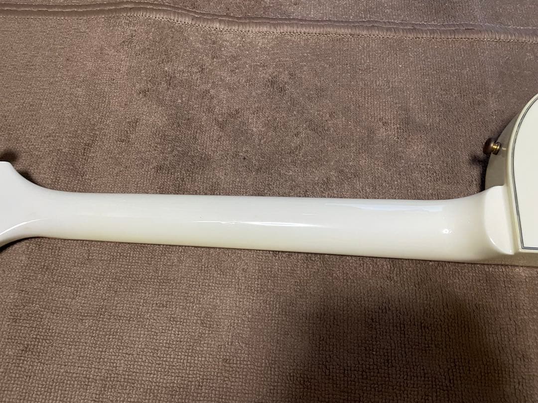 Grass Roots エレキギター　レスポール　白　型番:GC2240559