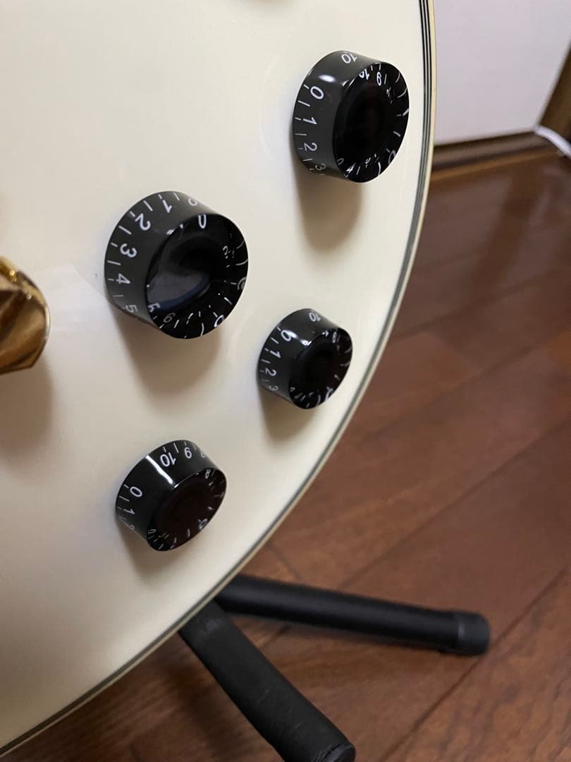 Grass Roots エレキギター　レスポール　白　型番:GC2240559