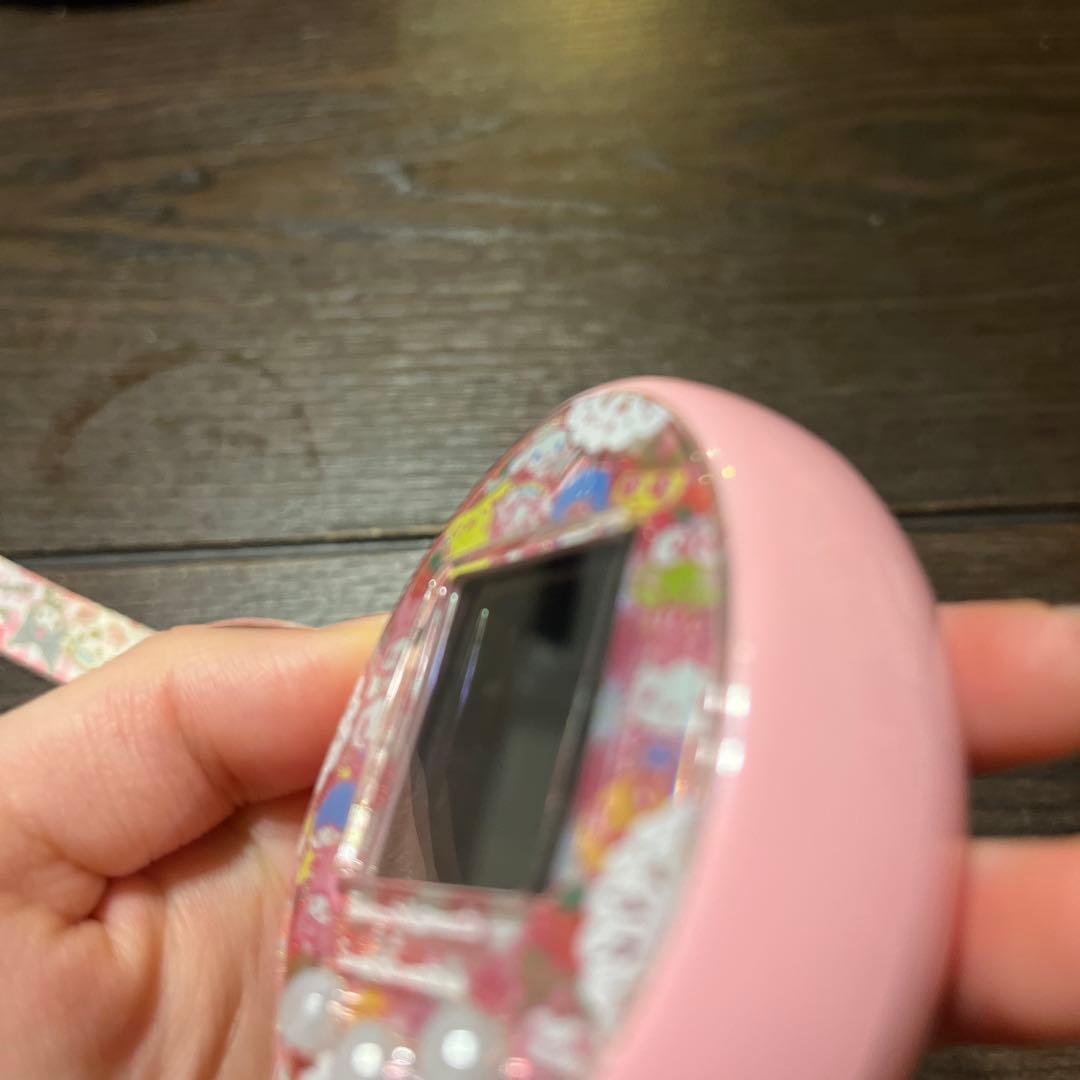 たまごっちみーつ サンリオキャラクターズ ピンク ストラップ付き