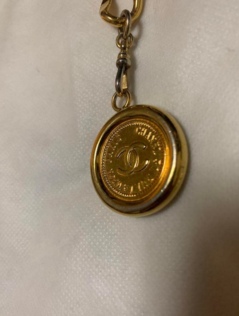 シャネルヴィンテージチェーンベルトレアネックレスにも