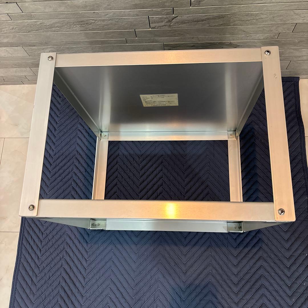 無印良品良品アルミサイドテーブル　435㍉×435㍉高さ370㍉（キャスター含）