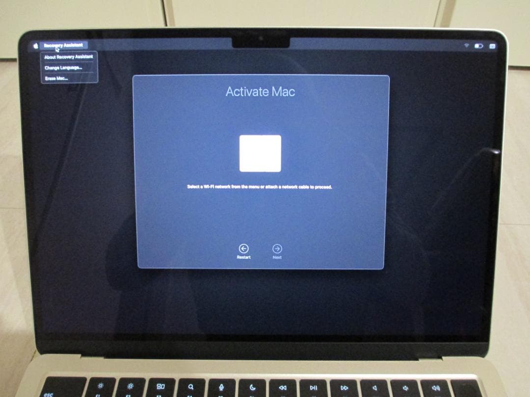 【美品】MacBook AirM2 202216GBSSD256GB充放電12回