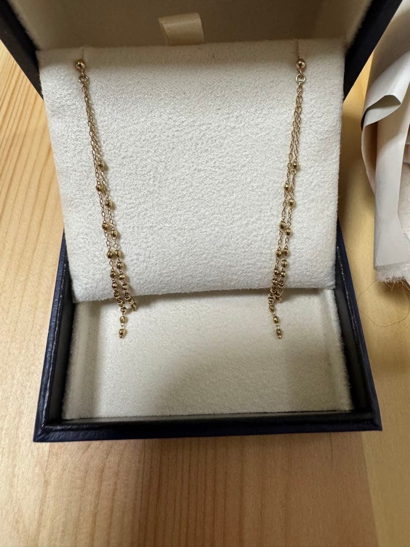 ヴァンドーム青山　ロングピアス