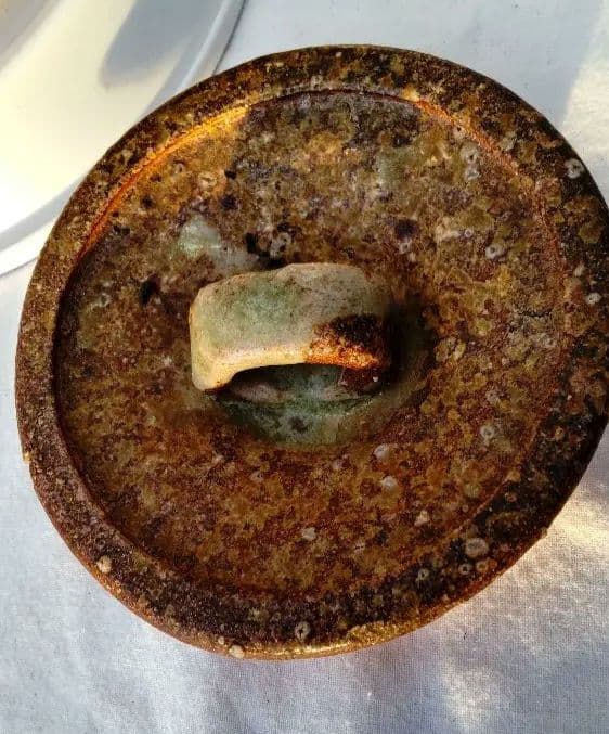 茶道具水差し信楽かと思います。