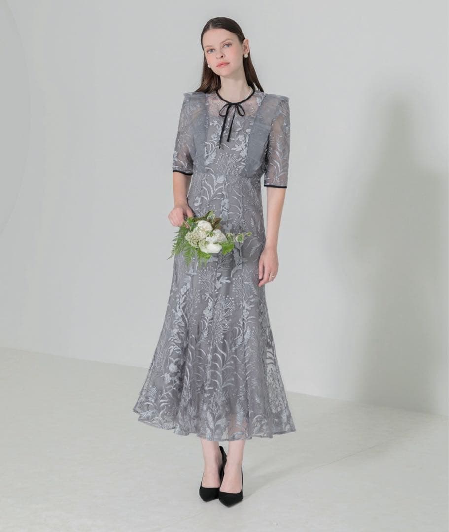 Leja レジャ 刺繍レース配色パイピングショルダーフリルドレス　S 結婚式