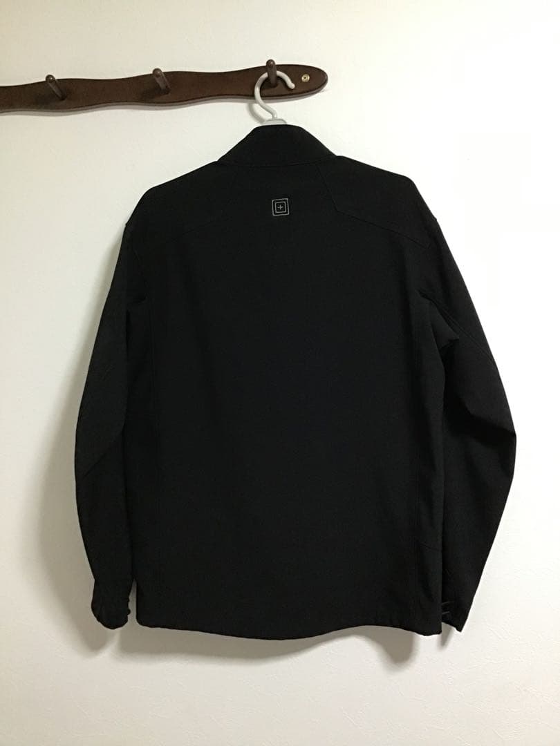 米軍放出品　5.11 TACTICAL SERIESソフトシェルジャケット中古品