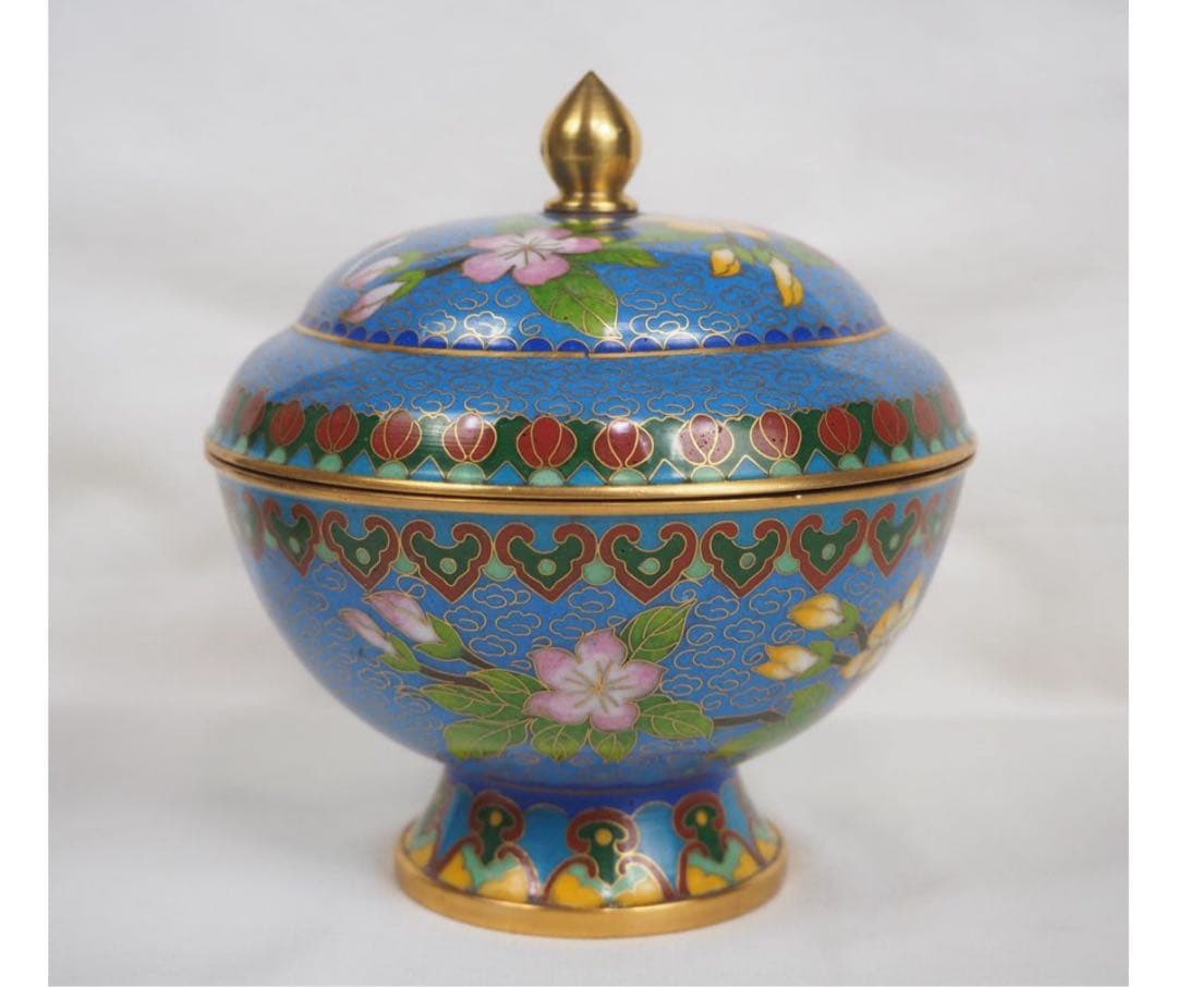 送料無料　中国古玩　景泰藍七宝蓋物一対　高さ約12ｃｍ