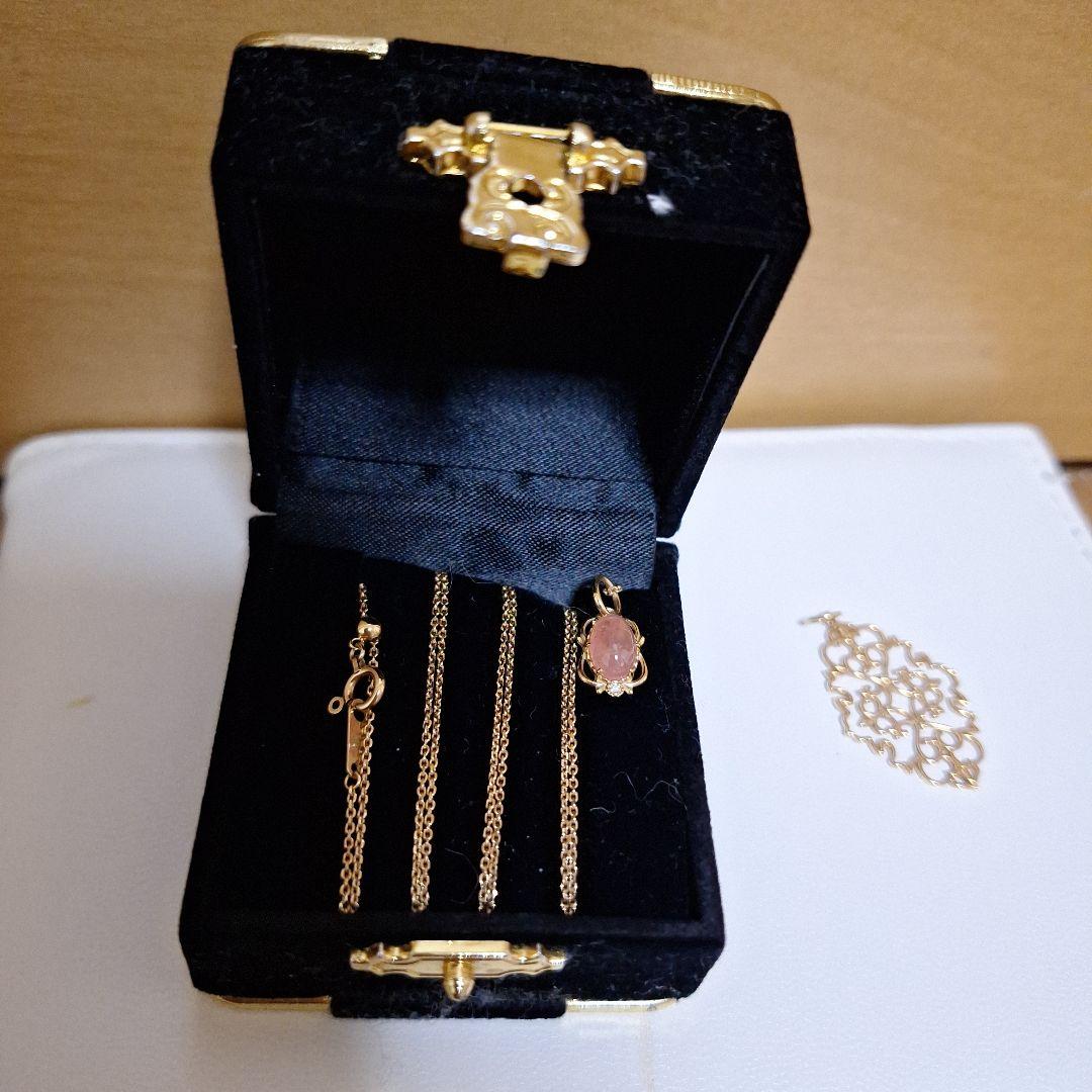 長さを調節する事ができる、アガットロングネックレス