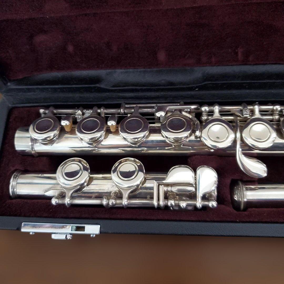 ヤマハフルート　YFL211 　吹奏楽