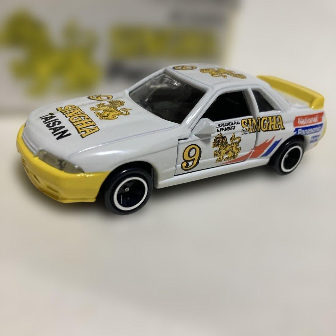 トミカ　SINGHAツーリングカー TAISAN ADVANスカイラインR32