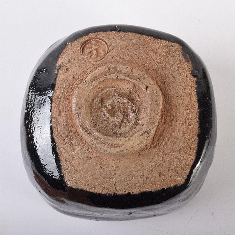 茶道具　楽吉左衛門　九代了入作　桝型　黒楽茶碗　時代箱　F　R7863