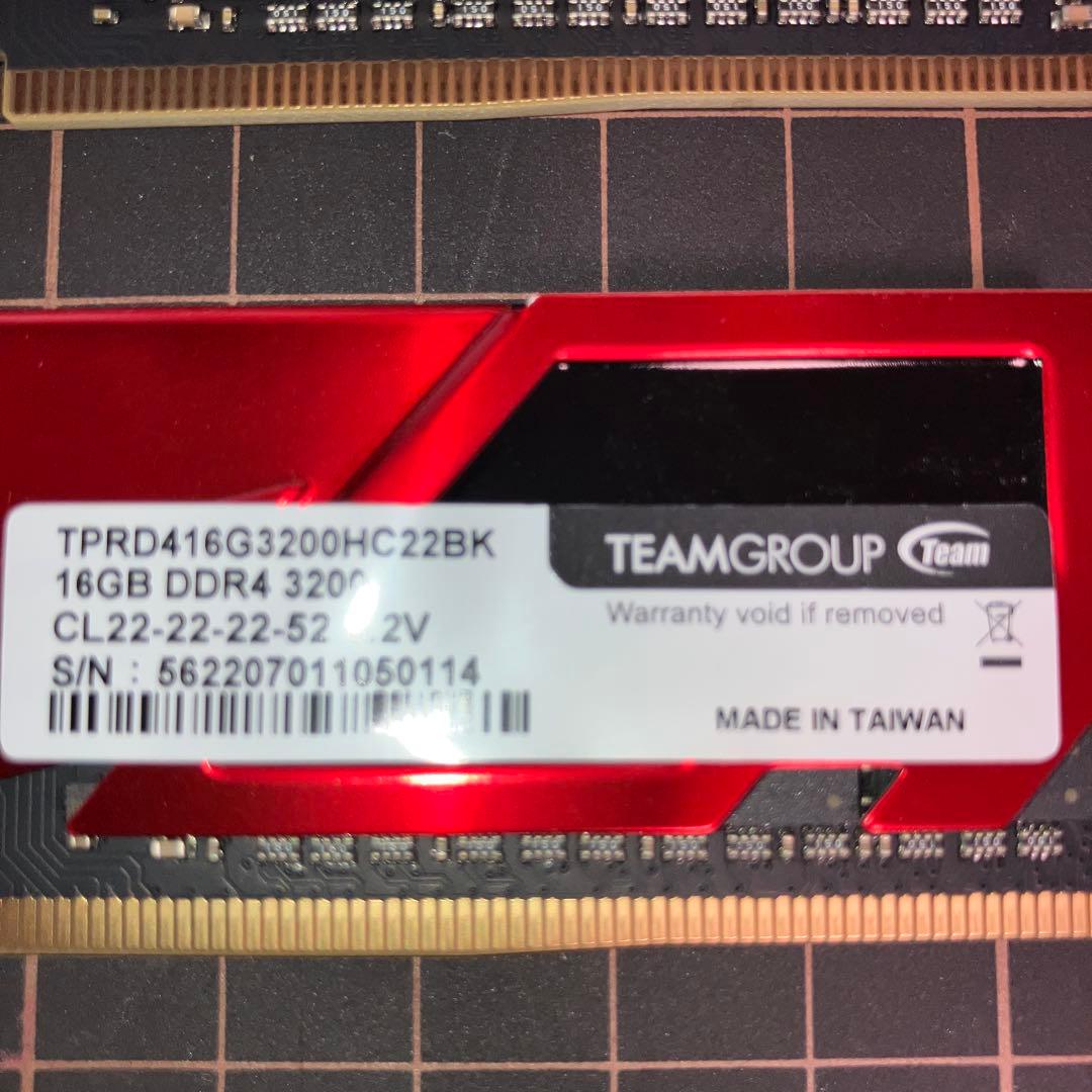 TEAMGROUP ELITE 16GB DDR4 3200MHz メモリ2枚