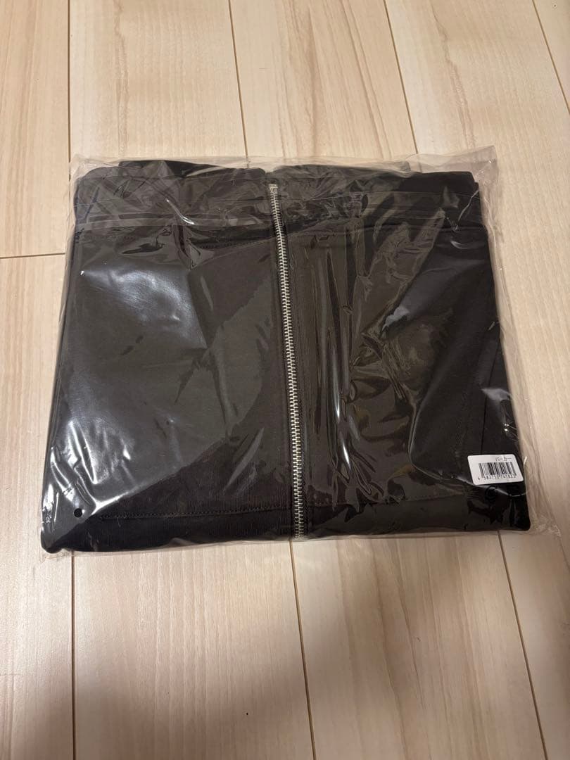 【新品未開封】SixTONES MILESixTONES ツアーパーカー