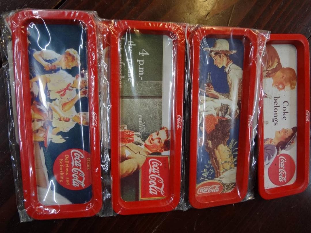 コカコーラ　　販促非売品レトロ　　　アンティークオリジナルトレー４卓セット