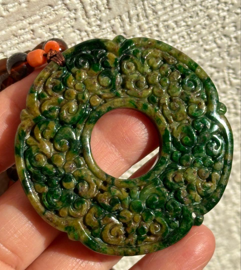 翡翠　花青種(黄＋緑)　ビンテージ　お花　玉璧　別格　【A貨　未処理】