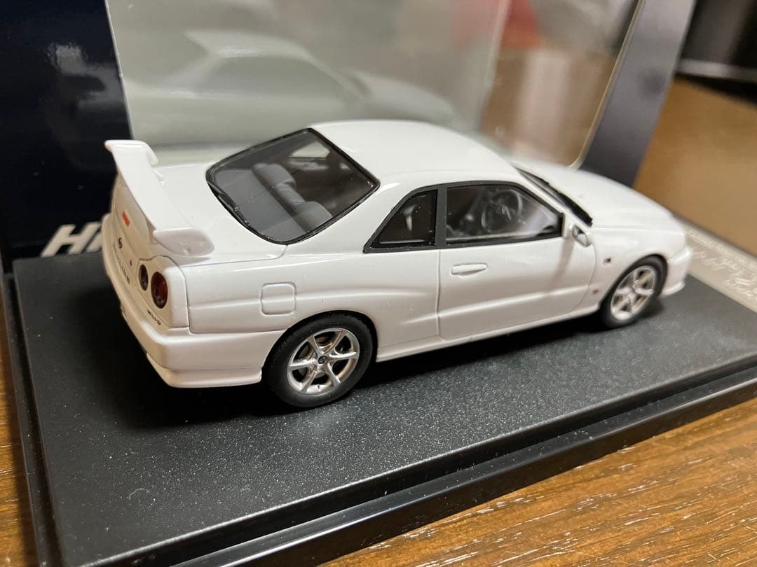 1/43 Hi-Story スカイライン 25GT TURBO 1998 白