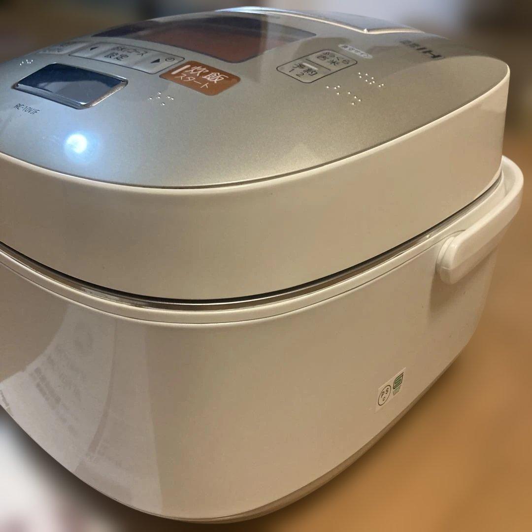 【美品】TOSHIBA RC-10VJF多機能炊飯器　真空圧力　IH保温釜
