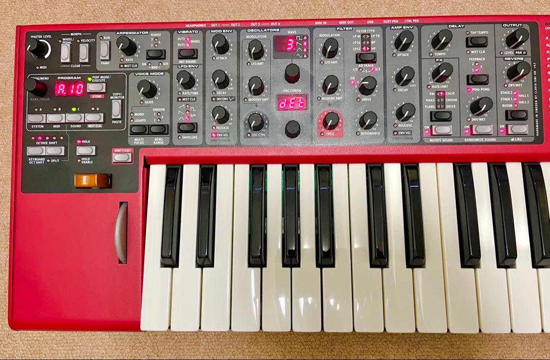 鍵盤楽器 Nord Lead A1