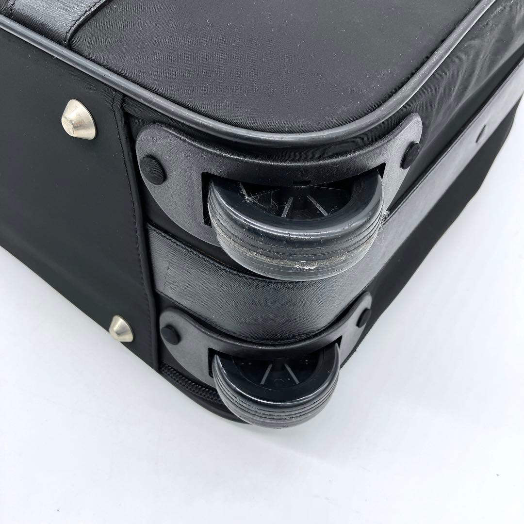 【PRADA】キャリーケース　旅行鞄　三角ロゴプレート　ナイロン　ブラック