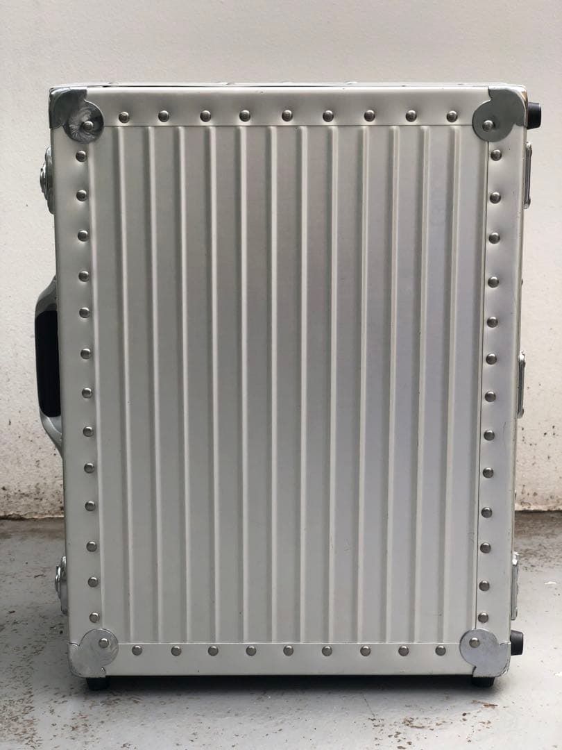 リモワ RIMOWAトロピカーナ 382.03 機内持ち込み可 カメラケース