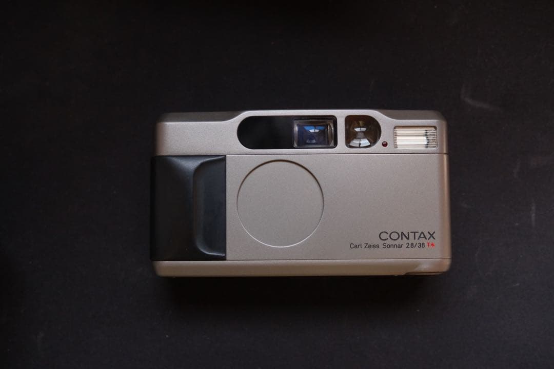 CONTAX T2 　SONNAR 38ｍｍ F2.8 T* ケース・取説・箱付