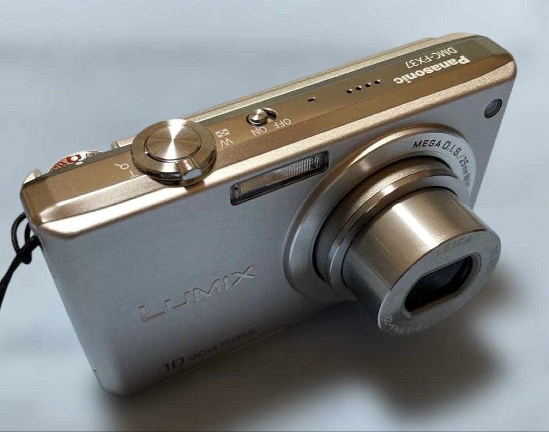 Panasonic LUMIX DMC-FS37コンパクトデジタルカメラ