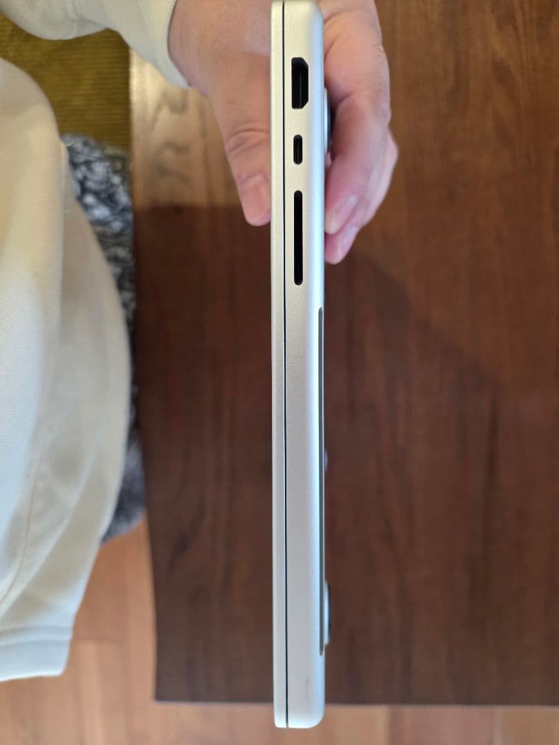 MacbookPro M1Pro 1TB 16GB 2021 14インチ