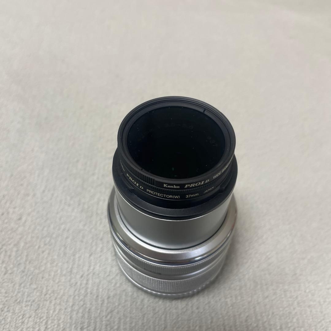 OLYMPUS M.ZUIKO DIGITAL 14-42mm シルバー