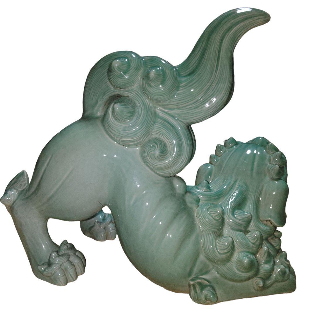 鍋島青磁　特大獅子　置物