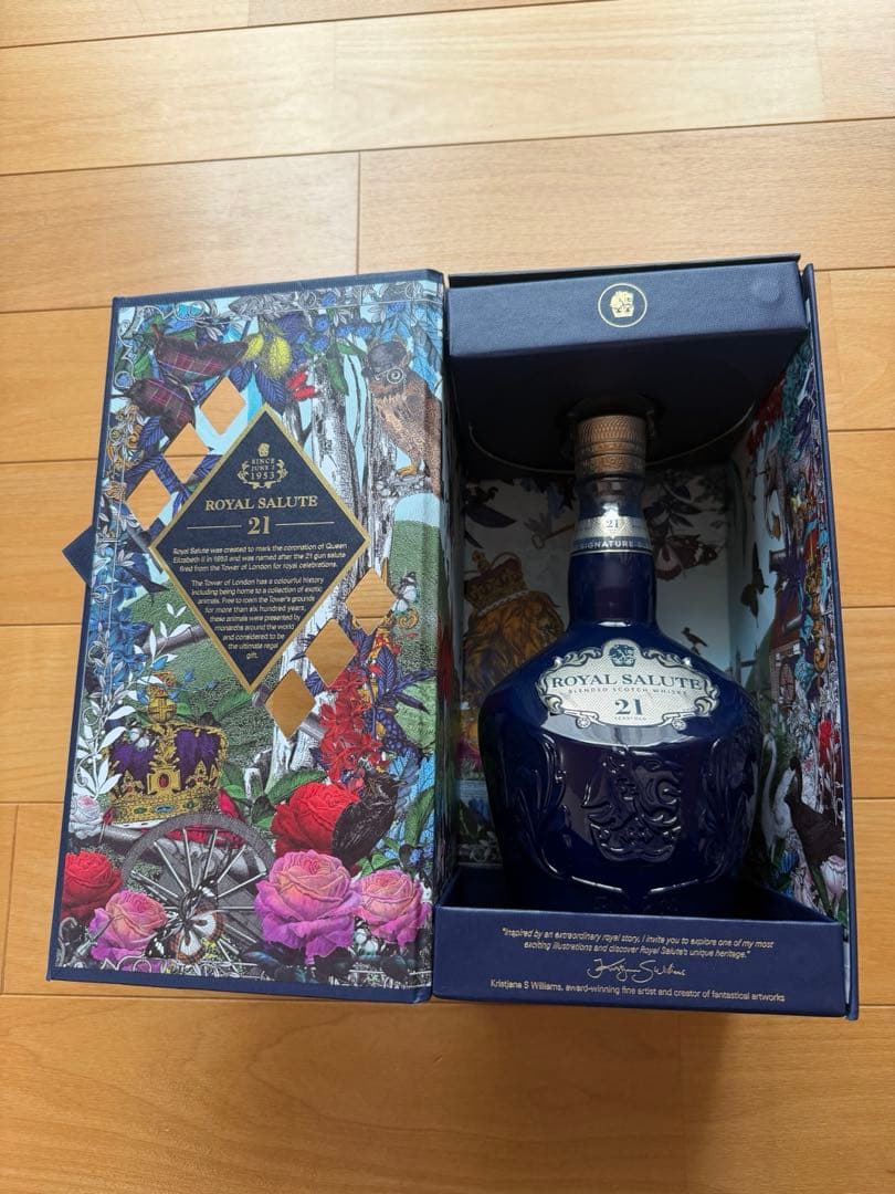 ウイスキー  SALUTE( BLENDED SCOTCH WHISKY)