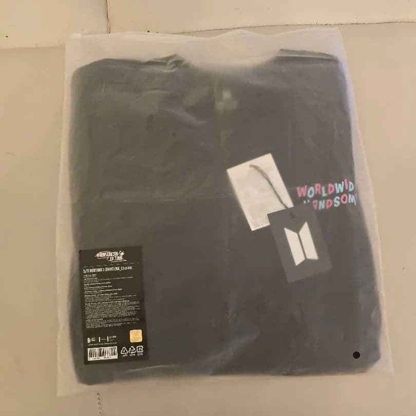 【ロンドン】ジン　BTS　runseokjin　アイドル　Tシャツ