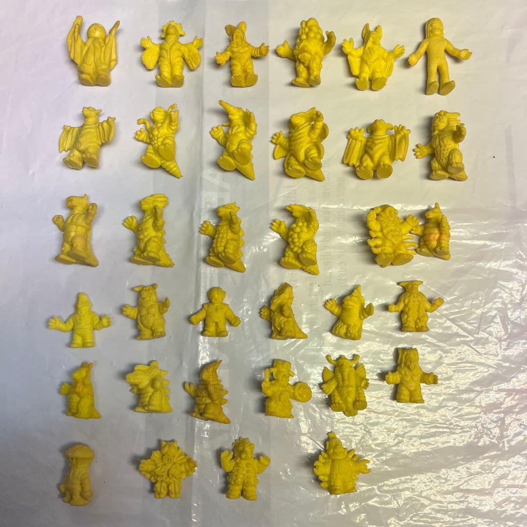 ウルトラマン怪獣消しゴム黄バラ売りOK‼️