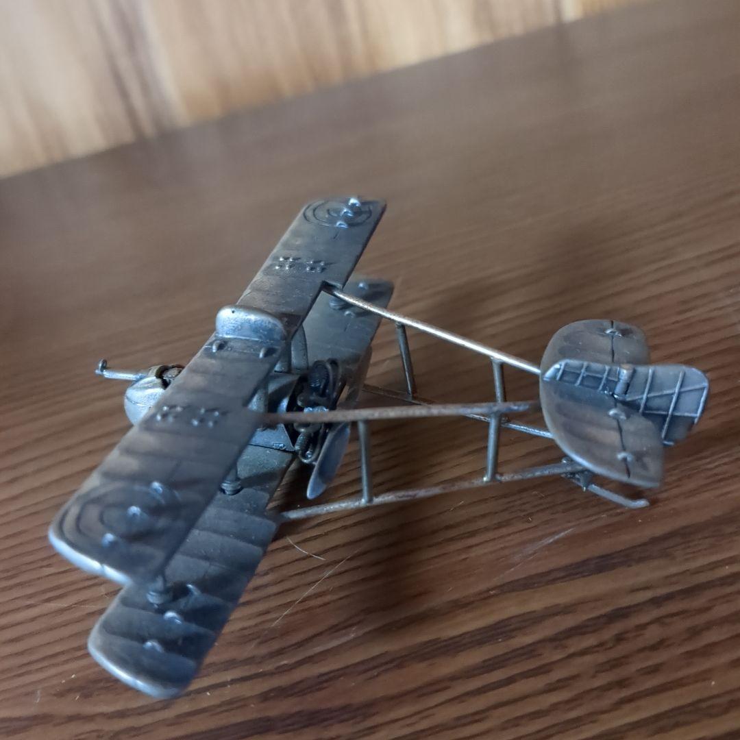 レトロな　金属製 飛行機模型 二重翼デザイン